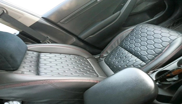 2020 KIA SELTOS HTK PLUS 1.5 DIESEL, Diesel, Manual, 1,14,886 km, interior