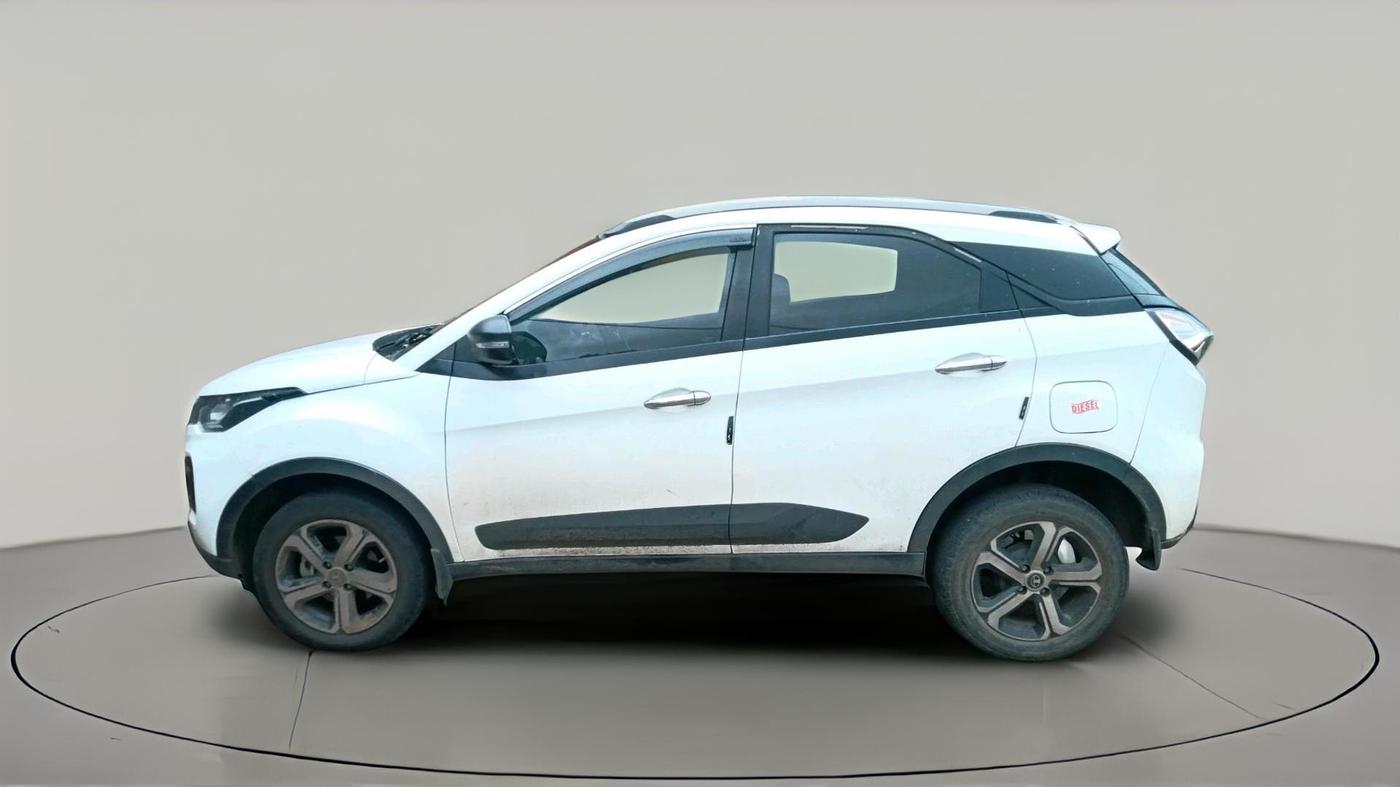 2022 Tata NEXON XM DIESEL, Diesel, Manual, 61,217 km, exterior