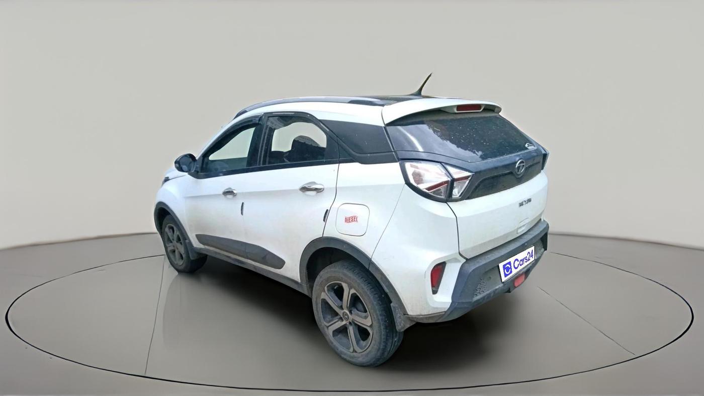 2022 Tata NEXON XM DIESEL, Diesel, Manual, 61,217 km, exterior