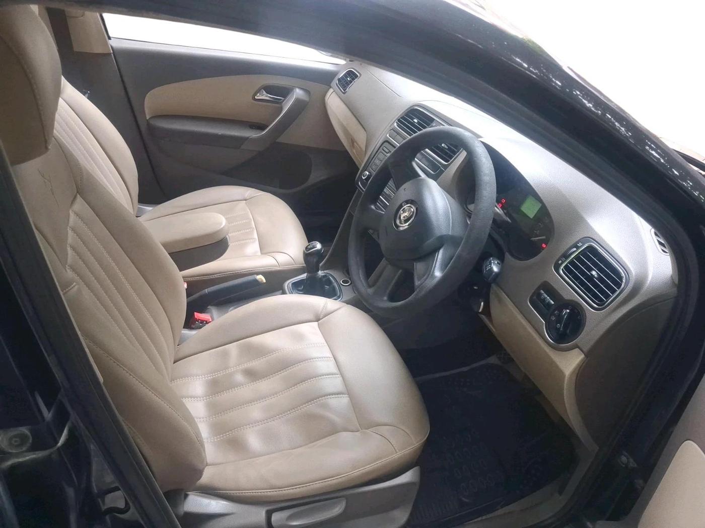 2013 Skoda Rapid AMBITION 1.6 TDI CR MT PLUS, Diesel, Manual, 1,05,675 km, interior