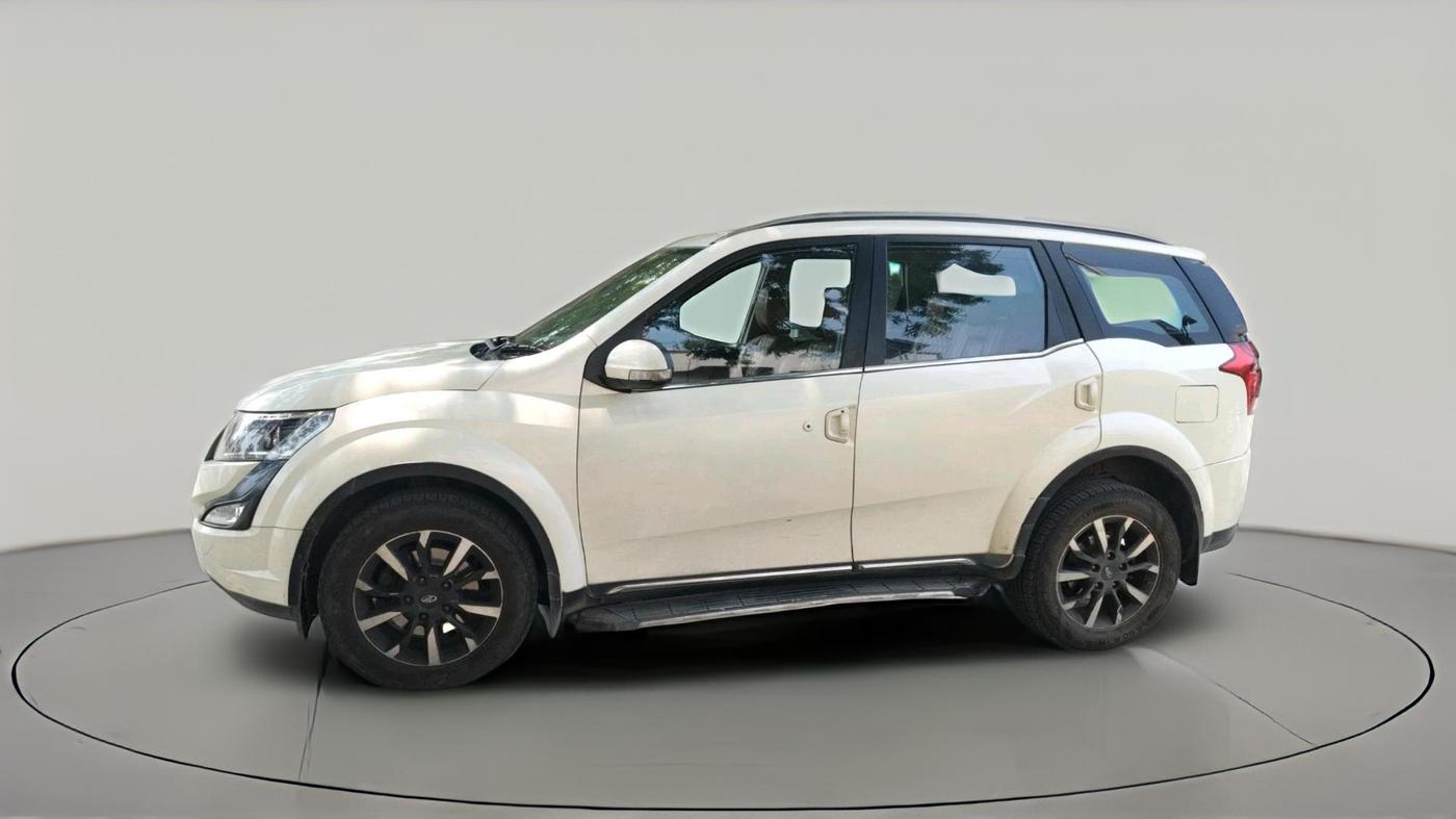 2018 Mahindra XUV500 W11, Diesel, Manual, 79,857 km, exterior