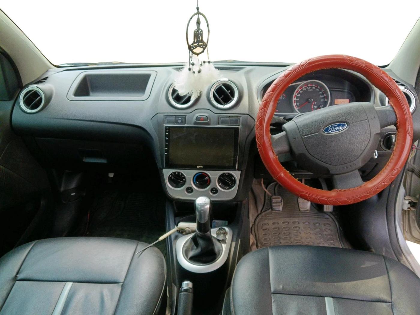 2015 Ford Figo ZXI 1.2 PETROL, Petrol, Manual, 41,694 km, interior