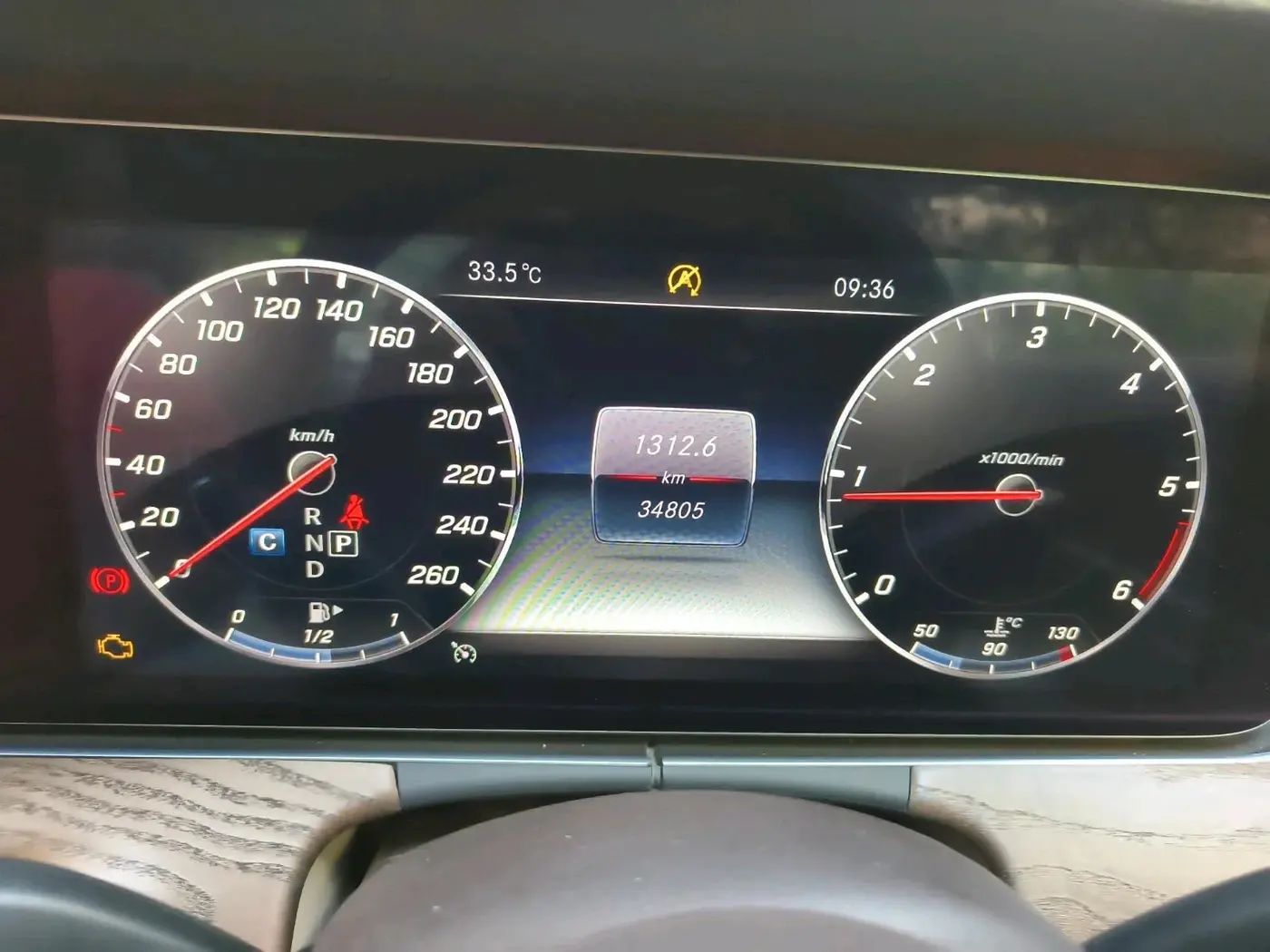 2020 Mercedes Benz E Class EXCLUSIVE 220 D, Diesel, Automatic, 34,805 km, interior