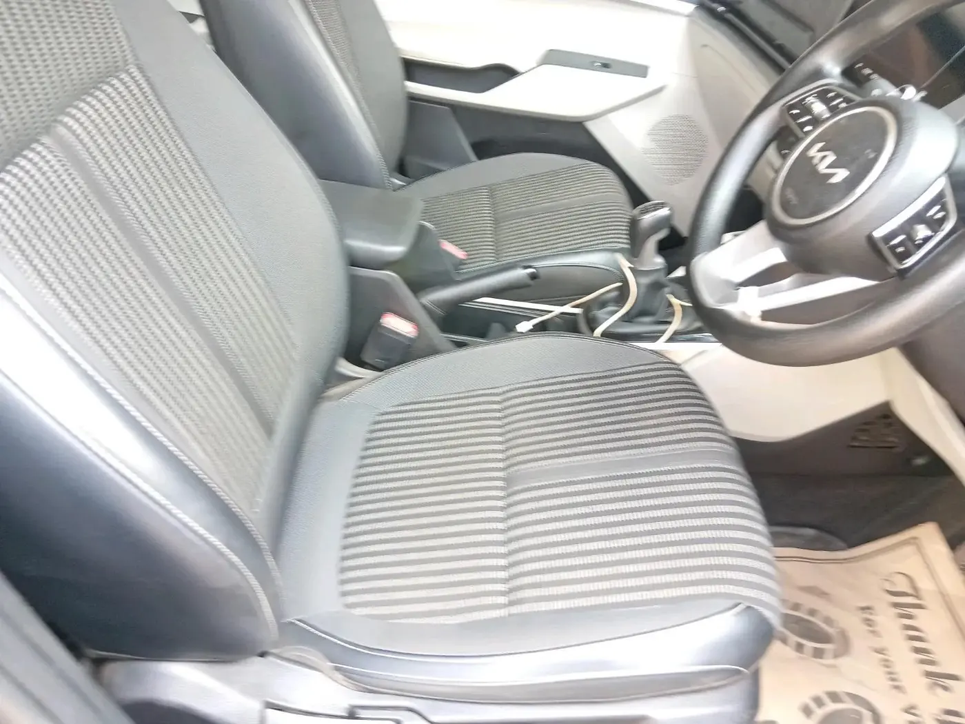 2024 KIA CARENS Prestige (O) 1.5 Petrol 7 STR, Petrol, Manual, 41,400 km, interior