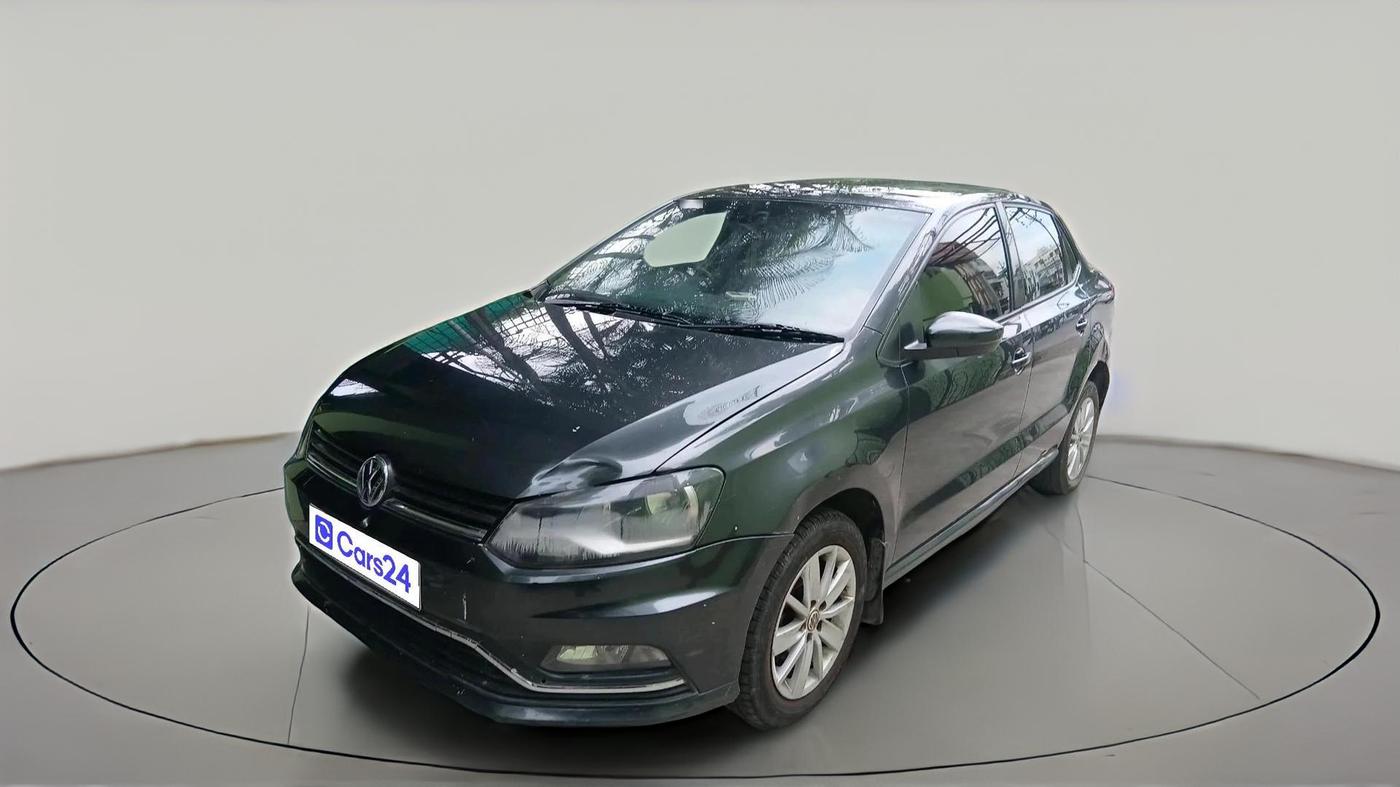 2017 Volkswagen Ameo HIGHLINE1.2L, Petrol, Manual, 1,02,170 km, exterior