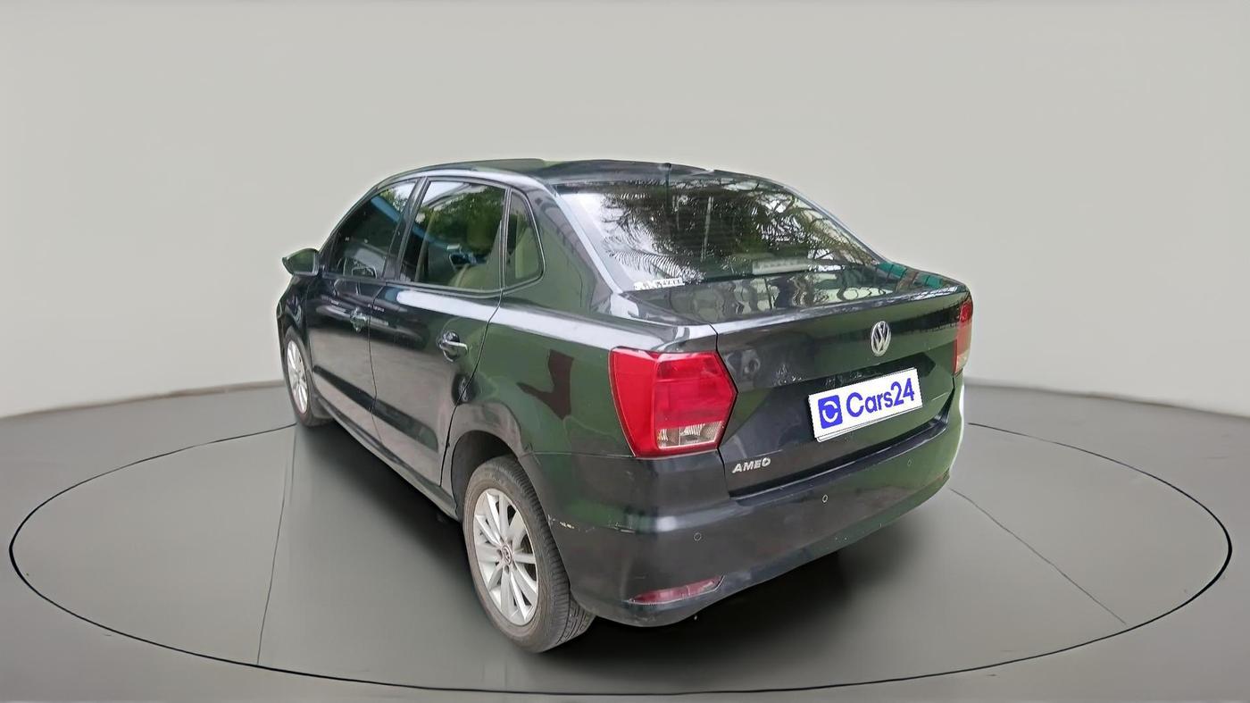 2017 Volkswagen Ameo HIGHLINE1.2L, Petrol, Manual, 1,02,170 km, exterior