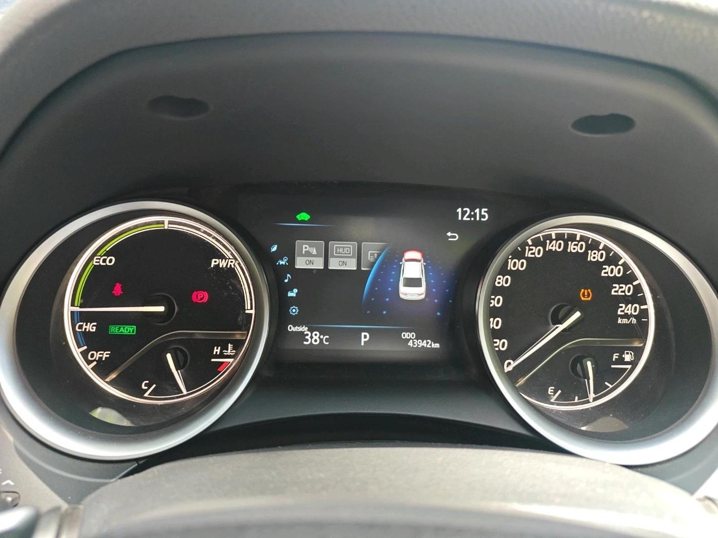 2022 Toyota Camry HYBRID, Hybrid, Automatic, 43,942 km, interior