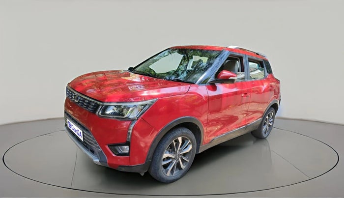 2019 Mahindra XUV300 W8 (O) 1.2 PETROL, Petrol, Manual, 37,731 km, exterior