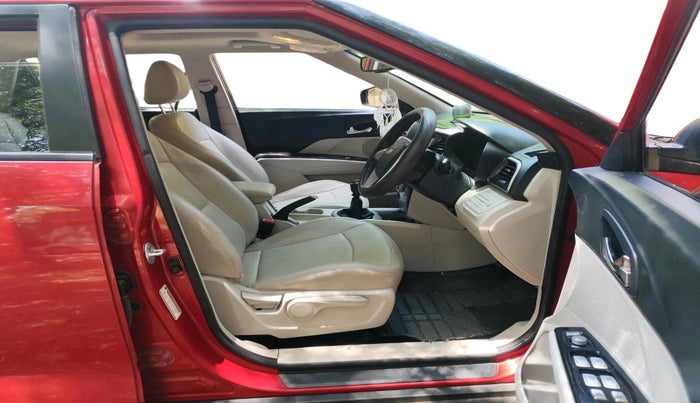 2019 Mahindra XUV300 W8 (O) 1.2 PETROL, Petrol, Manual, 37,731 km, interior