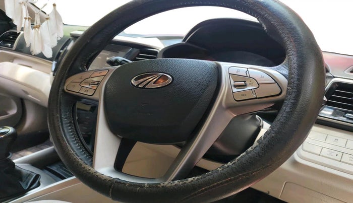 2019 Mahindra XUV300 W8 (O) 1.2 PETROL, Petrol, Manual, 37,731 km, interior