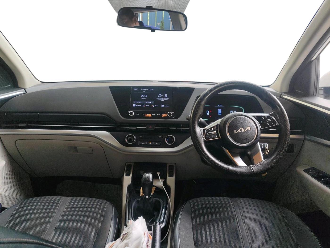 2022 KIA CARENS PRESTIGE 1.5 DIESEL 7 STR, Diesel, Manual, 1,13,659 km, interior
