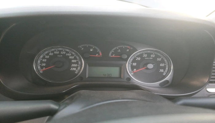 2013 Fiat Grand Punto Dynamic 1.2, Petrol, Manual, 1,03,382 km, interior