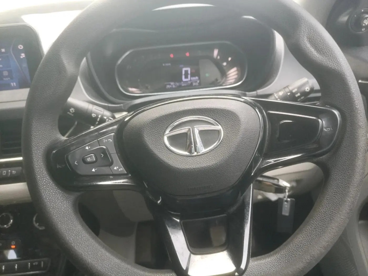 2021 Tata NEXON XZ PETROL, Petrol, Manual, 25,416 km, interior