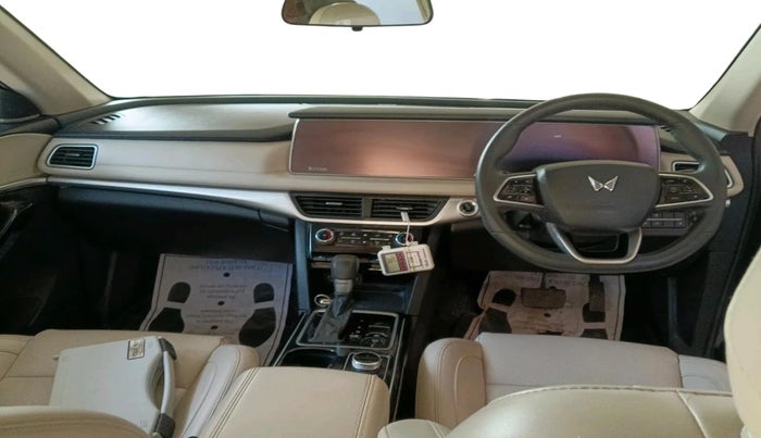 2023 Mahindra XUV700 AX 7 LUXURY D AWD AT 7 STR, Diesel, Automatic, 42,427 km, interior