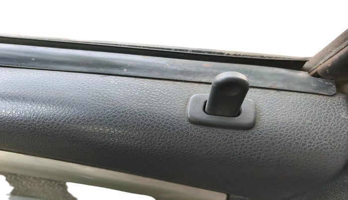 2013 Renault Duster 85 PS RXL DIESEL, Diesel, Manual, 1,36,415 km, interior