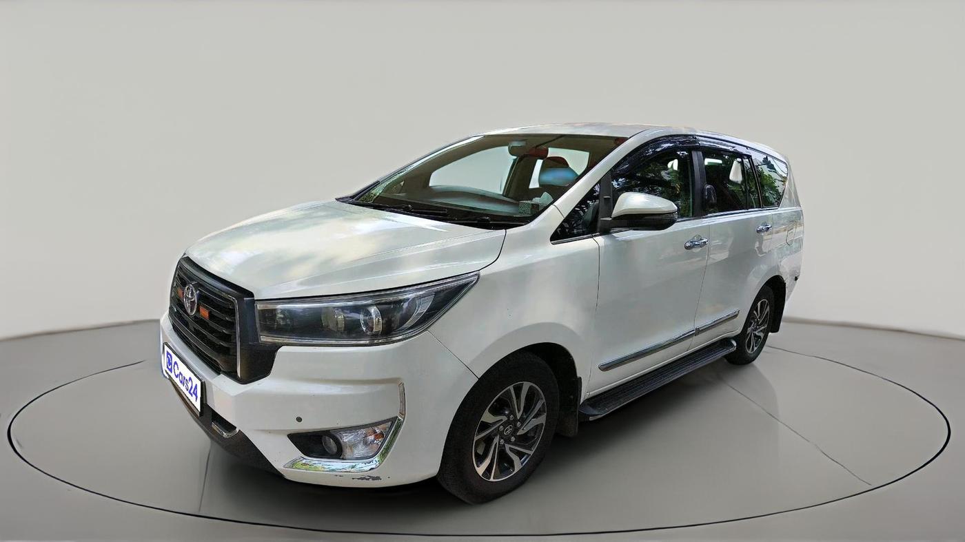 2022 Toyota Innova Crysta 2.4 VX 7 STR, Diesel, Manual, 1,07,710 km, exterior
