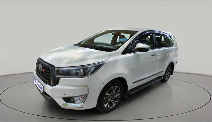 2022 Toyota Innova Crysta 2.4 VX 7 STR, Diesel, Manual, 1,07,710 km, exterior