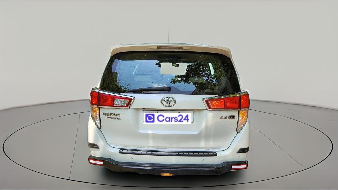 2022 Toyota Innova Crysta 2.4 VX 7 STR, Diesel, Manual, 1,07,710 km, exterior