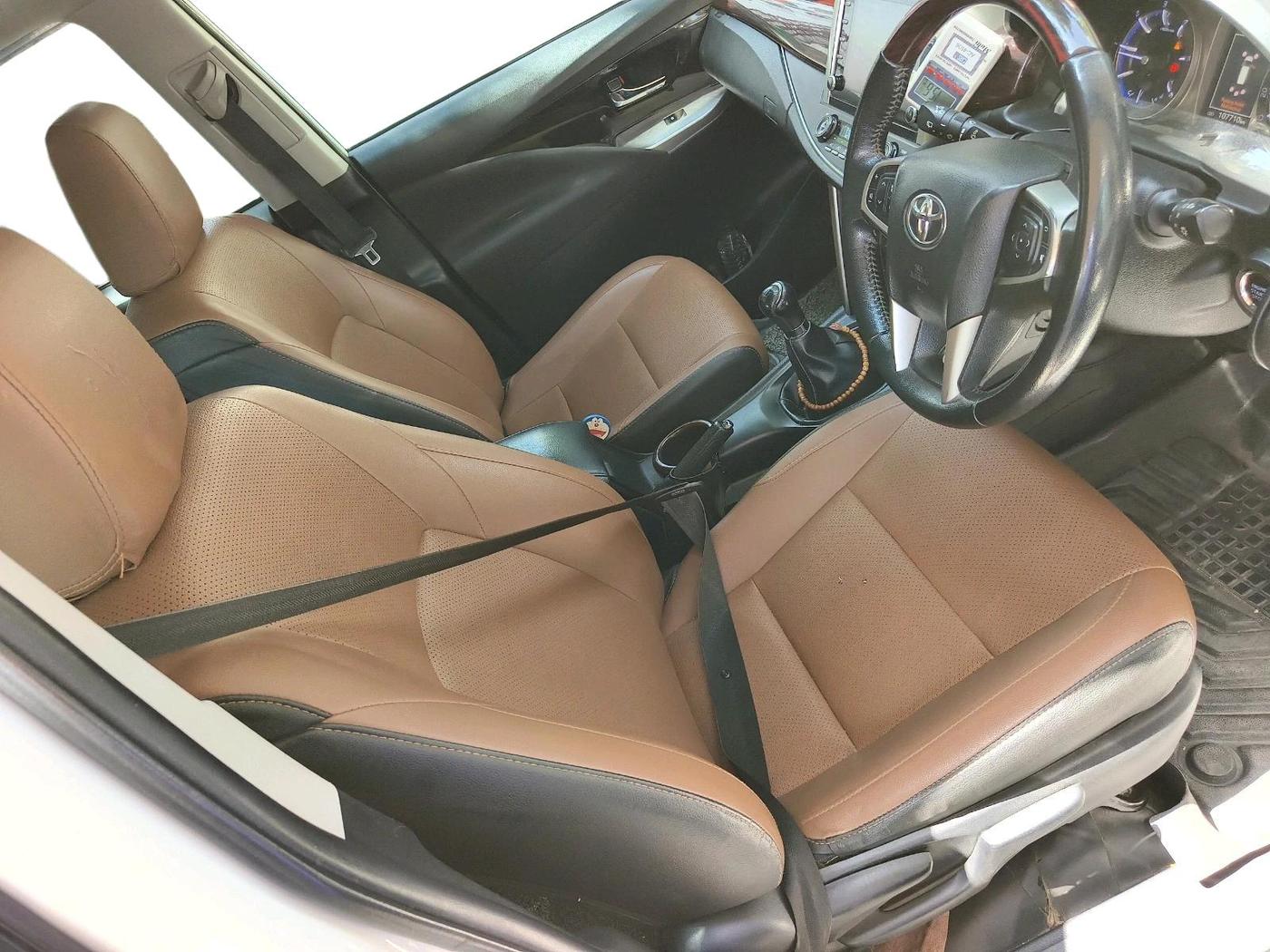 2022 Toyota Innova Crysta 2.4 VX 7 STR, Diesel, Manual, 1,07,710 km, interior