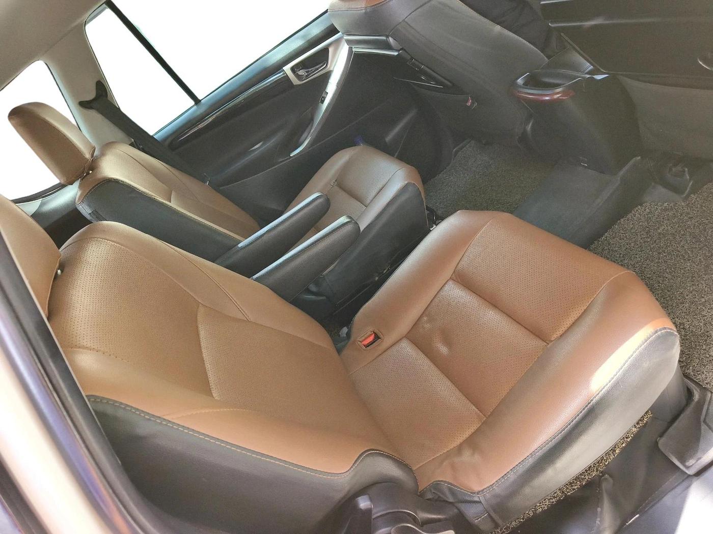 2022 Toyota Innova Crysta 2.4 VX 7 STR, Diesel, Manual, 1,07,710 km, interior