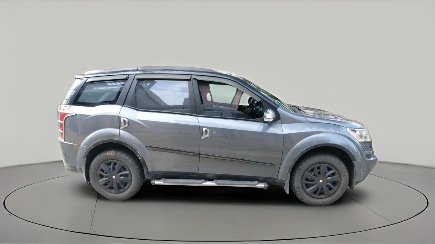 2014 Mahindra XUV500 W6, Diesel, Manual, 78,757 km, exterior