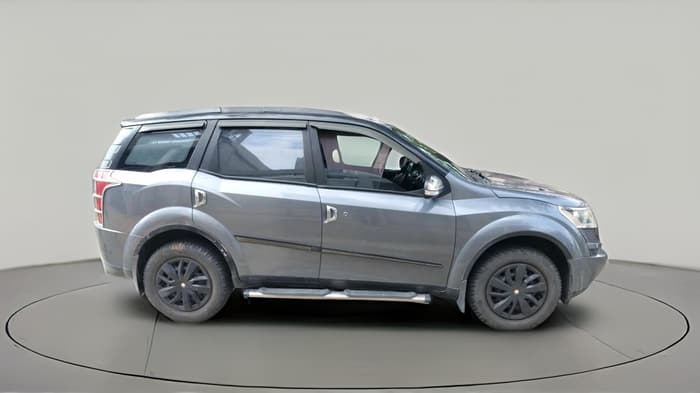 2014 Mahindra XUV500 W6, Diesel, Manual, 78,757 km, exterior