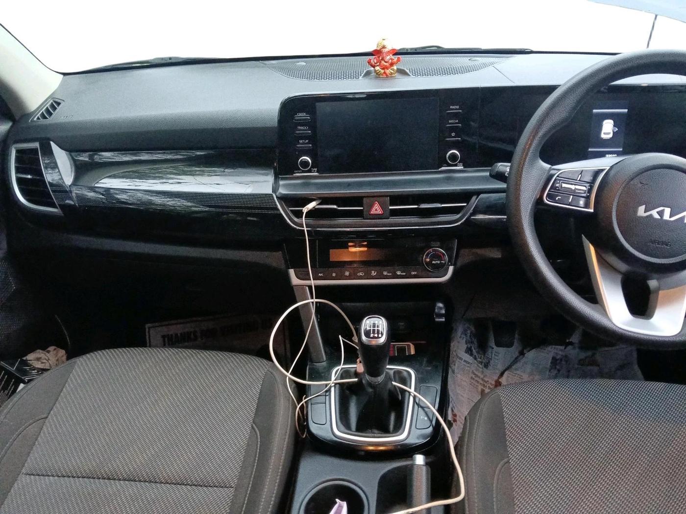 2023 KIA SELTOS  HTK PLUS 1.5 PETROL MT, Petrol, Manual, 35,590 km, interior
