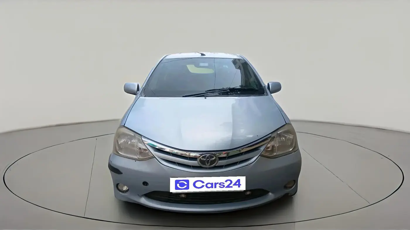 2011 Toyota Etios V, Petrol, Manual, 1,18,223 km, exterior