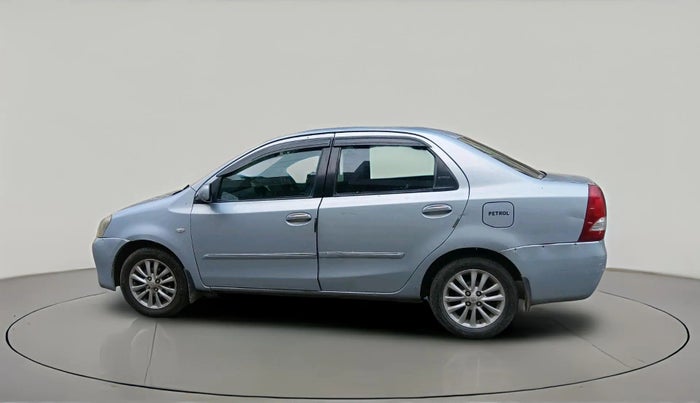 2011 Toyota Etios V, Petrol, Manual, 1,18,223 km, exterior