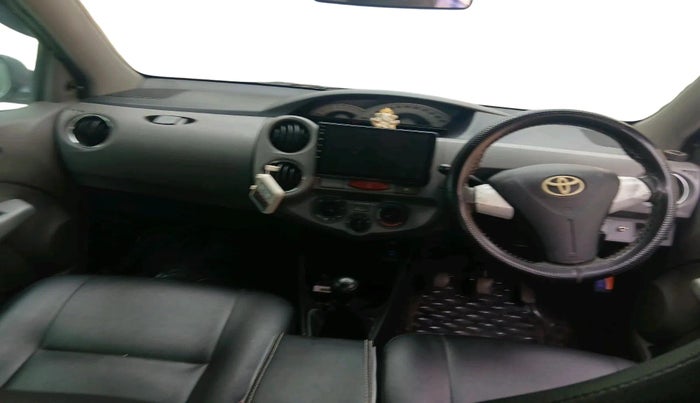 2011 Toyota Etios V, Petrol, Manual, 1,18,223 km, interior