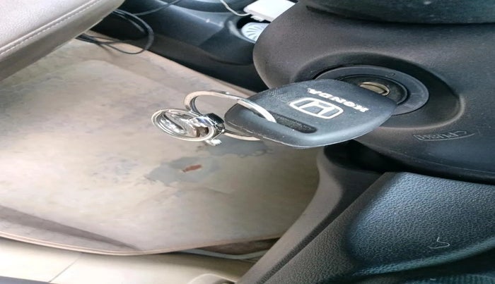 2015 Honda Mobilio 1.5L I-DTEC V, Diesel, Manual, 1,28,762 km, interior