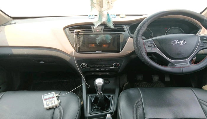 2014 Hyundai Elite i20 SPORTZ 1.2, Petrol, Manual, 1,56,391 km, interior