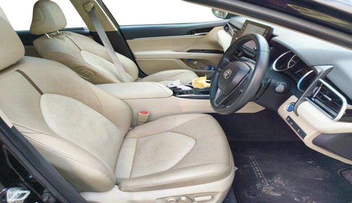 2024 Toyota Camry HYBRID, Hybrid, Automatic, 28,700 km, interior