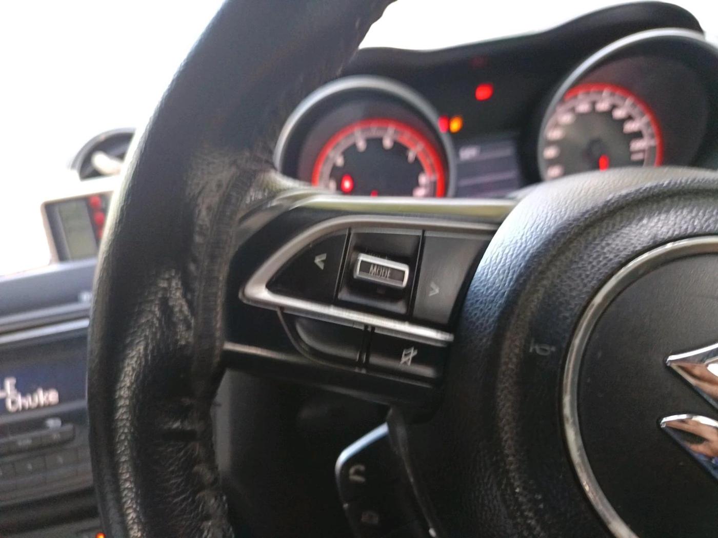 2018 Maruti Swift VXI, Petrol, Manual, 1,06,994 km, interior