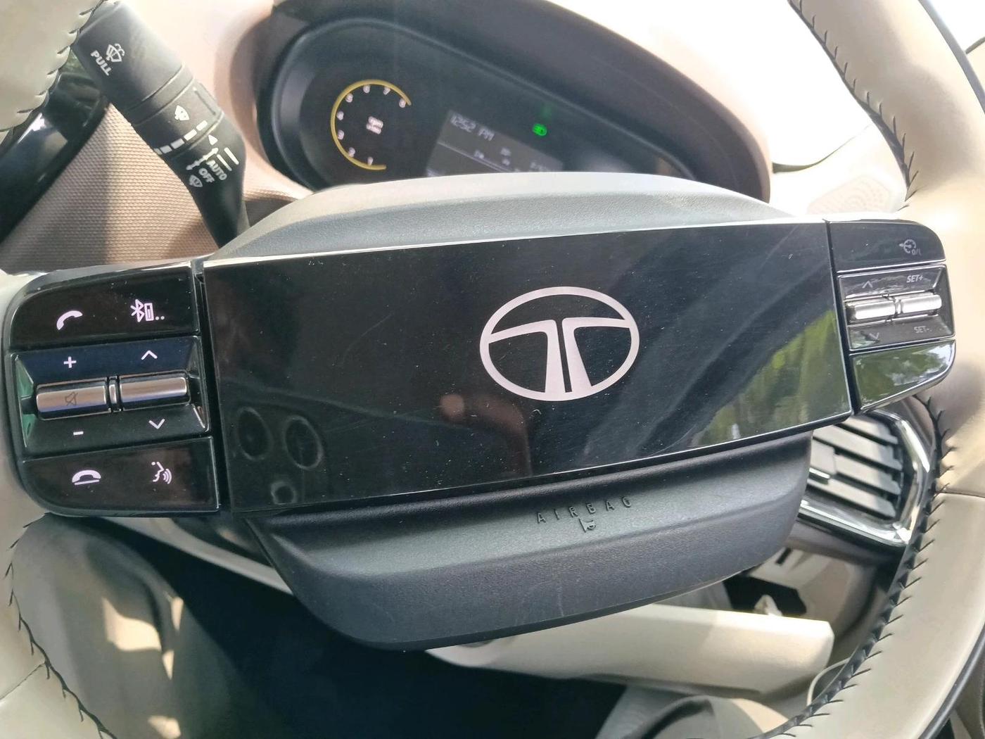 2025 Tata TIGOR XZ Plus LUX, Petrol, Manual, 4,064 km, interior