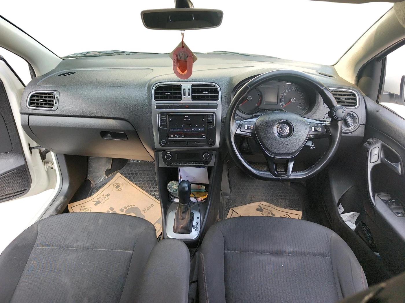 2020 Volkswagen Polo HIGHLINE PLUS 1.0L TSI AT, Petrol, Automatic, 65,000 km, interior