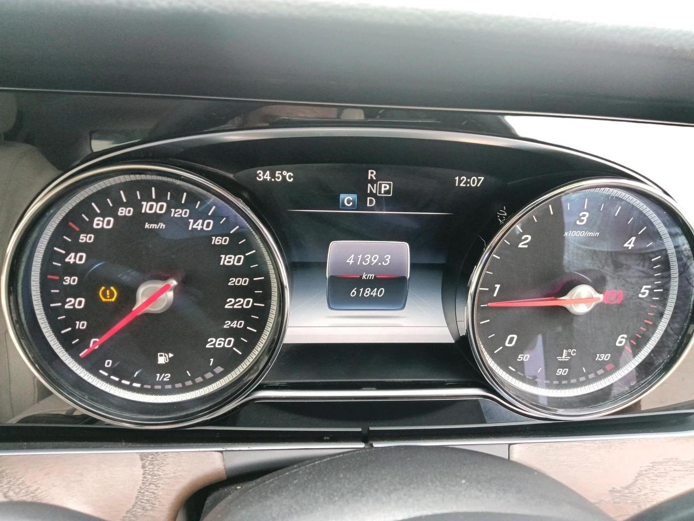 2017 Mercedes Benz E Class E 220 CDI AVANTGARDE, Diesel, Automatic, 61,840 km, interior