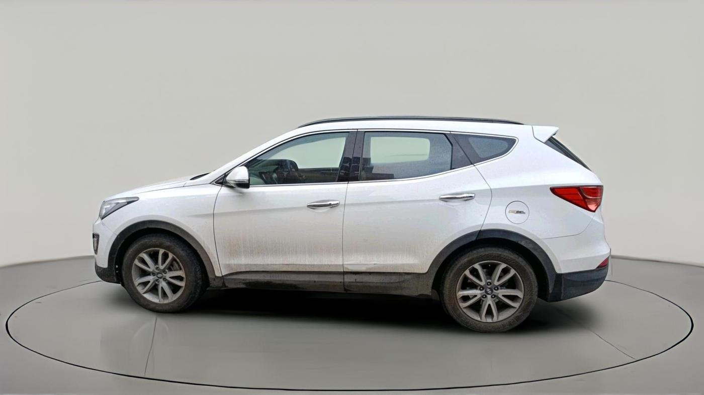 2016 Hyundai Santa Fe 4 WD AT, Diesel, Automatic, 1,58,787 km, exterior
