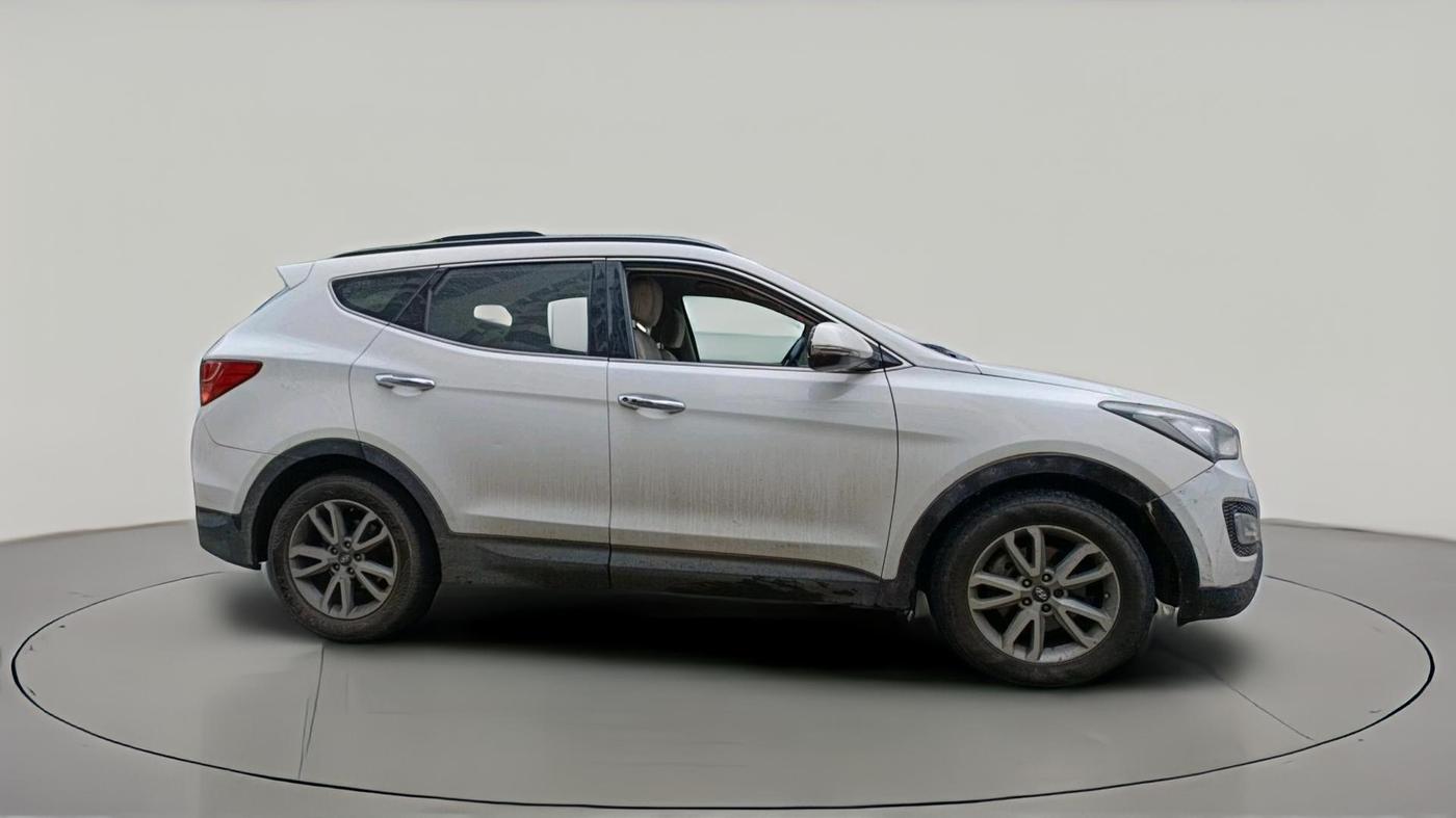 2016 Hyundai Santa Fe 4 WD AT, Diesel, Automatic, 1,58,787 km, exterior