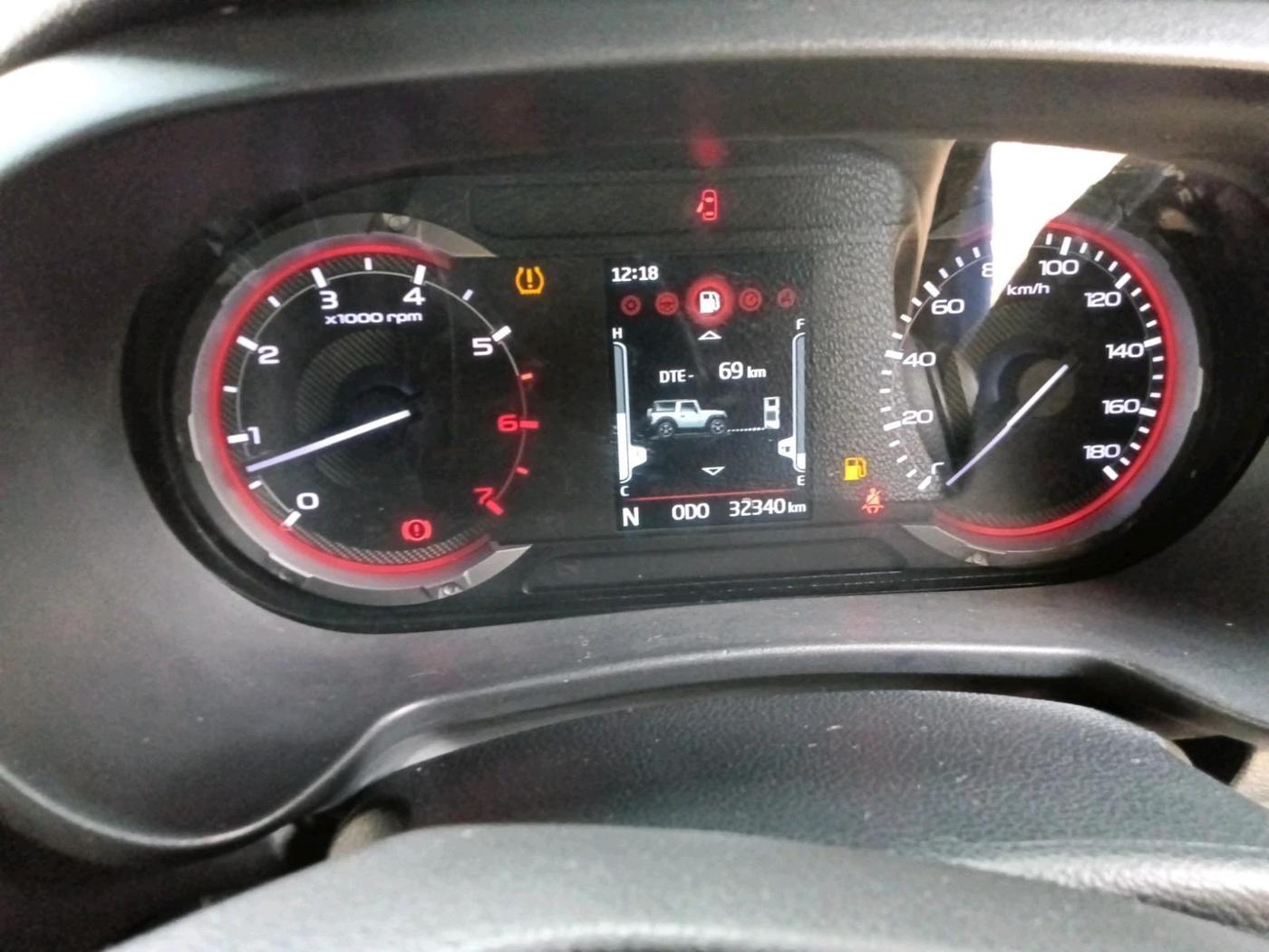 2021 Mahindra Thar LX HT PETROL 4WD MT, Petrol, Manual, 33,734 km, interior