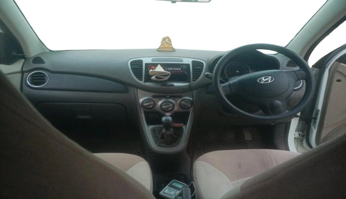 2011 Hyundai i10 MAGNA 1.1, Petrol, Manual, 30,977 km, interior