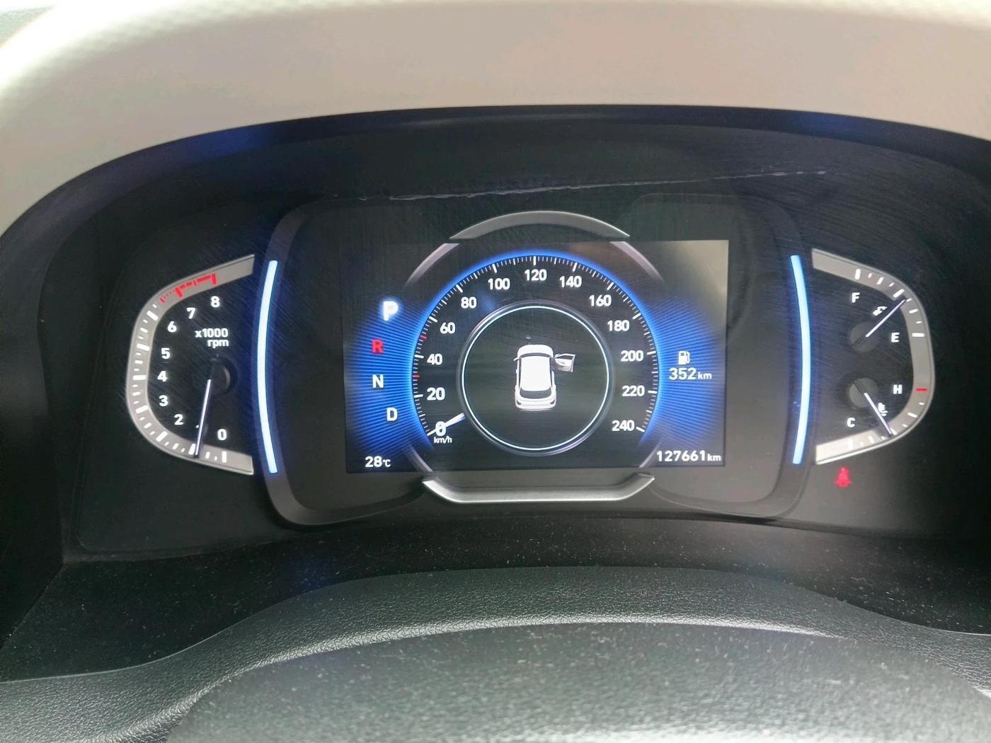 2021 Hyundai Creta SX (O) IVT 1.5 PETROL, Petrol, Automatic, 1,27,661 km, interior