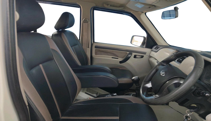 2018 Mahindra Scorpio S7, Diesel, Manual, 73,815 km, interior