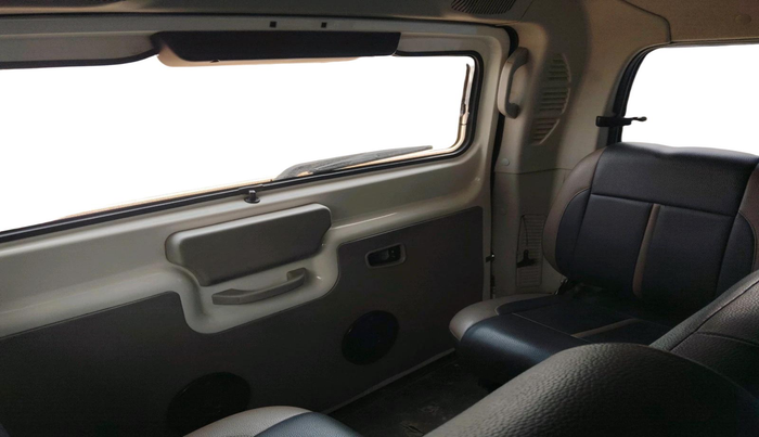 2018 Mahindra Scorpio S7, Diesel, Manual, 73,815 km, interior