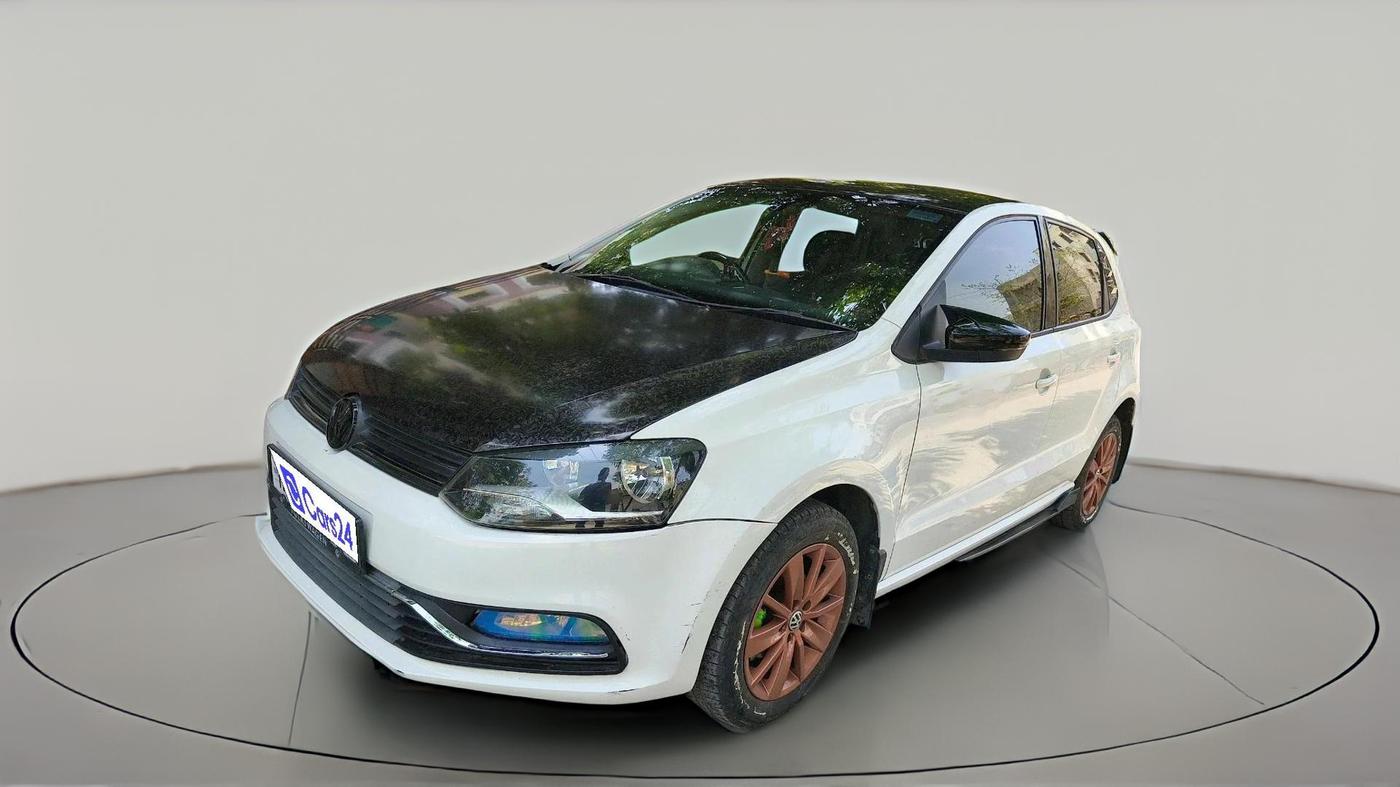 2016 Volkswagen Polo HIGHLINE1.2L, Petrol, Manual, 1,29,165 km, exterior