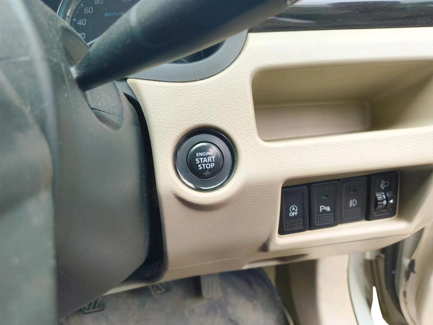 2017 Maruti Ciaz ZDI SHVS, Diesel, Manual, 1,09,000 km, interior