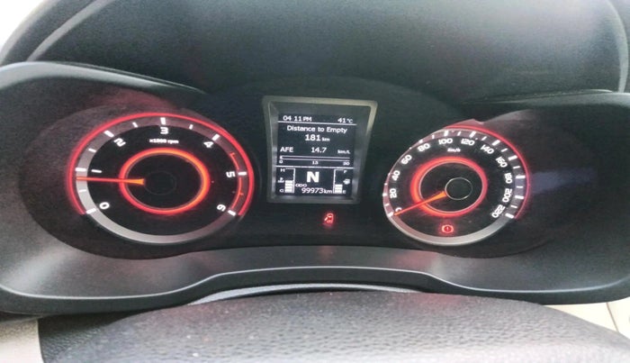 2019 Mahindra XUV300 W8 1.5 DIESEL, Diesel, Manual, 99,973 km, interior