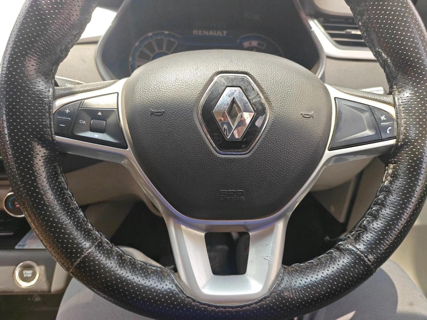 2022 Renault TRIBER RXZ, Petrol, Manual, 43,627 km, interior
