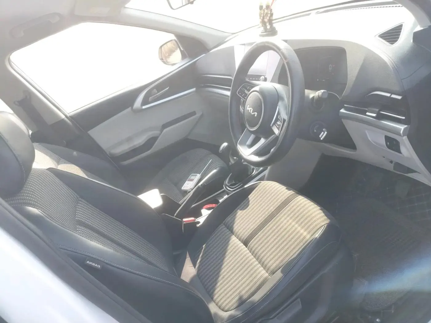 2022 KIA CARENS PRESTIGE 1.5 PETROL 7 STR, Petrol, Manual, 33,217 km, interior