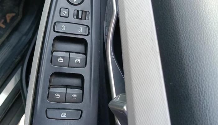 2020 Hyundai Creta SX 1.5 PETROL, Petrol, Manual, 87,874 km, interior